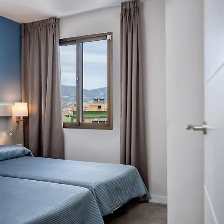 מלון דירות Veramar 4*