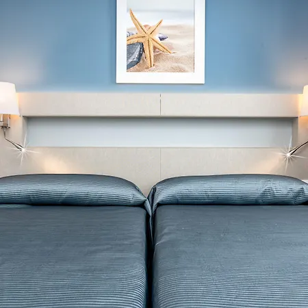 Aparthotel Veramar 4*